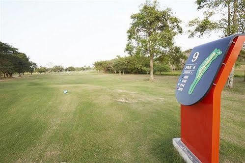 Pattaya Country Club & Resort Ban Pong  Extérieur photo